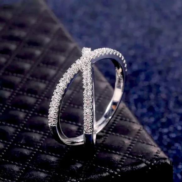 X shape ring - Picture 4 of 6